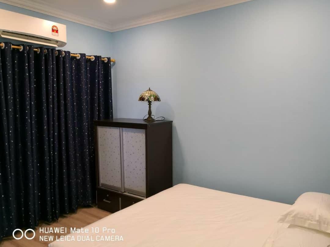I Love U Bnb 爱乐游民宿 步行5 分钟到码头 Semporna Exterior photo